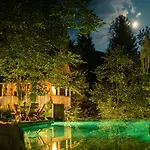 Garden Village Блед