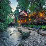 Роскошный шатер Garden Village Блед