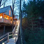 Garden Village 3*
