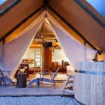 Luksustelt Garden Village 3*