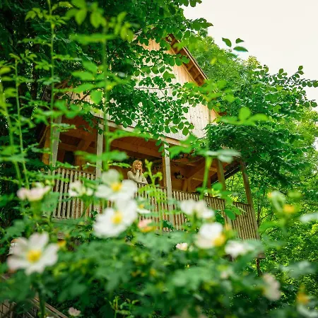 Роскошный шатер Garden Village 3*