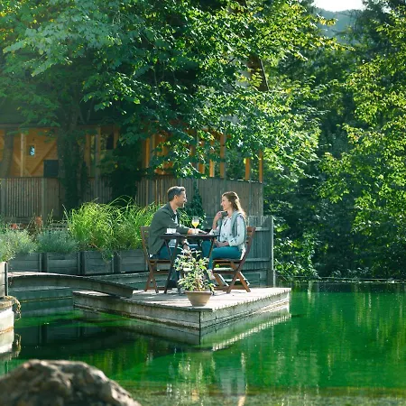 Роскошный шатер Garden Village 3*