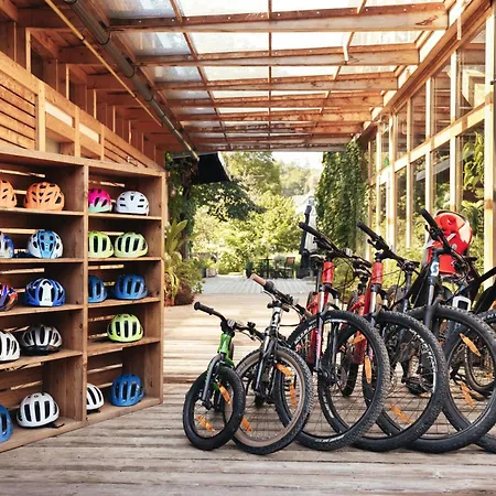 Garden Village Luxussátor 3*