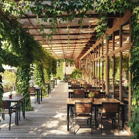 Garden Village Роскошный шатер 3*