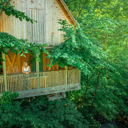 Garden Village 3* Bled