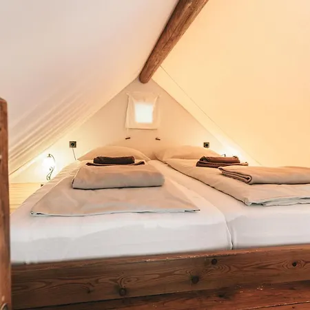 Lüks kamp alanı Garden Village 3*