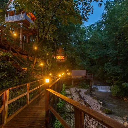 Lüks kamp alanı Garden Village 3*