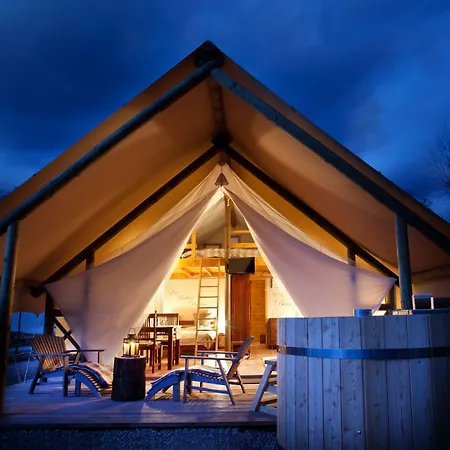 Garden Village Lüks kamp alanı