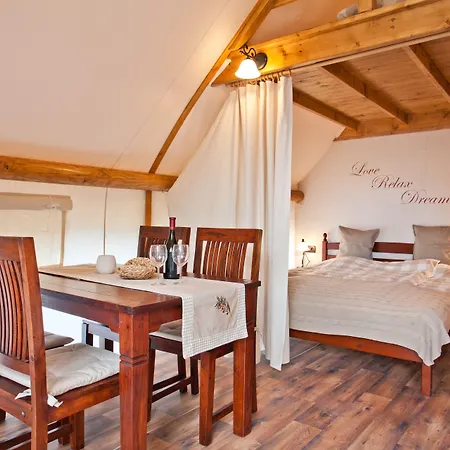 Garden Village 3*