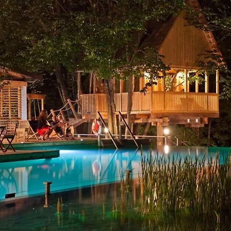 Luxury tent Garden Village Bled