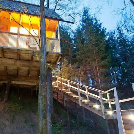 Garden Village ラグジュアリーテント ブレッド