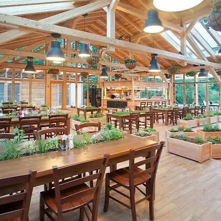 Garden Village Роскошный шатер Блед