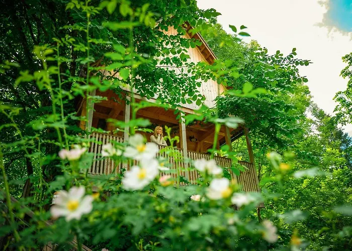 Luksusowy namiot Garden Village 3*