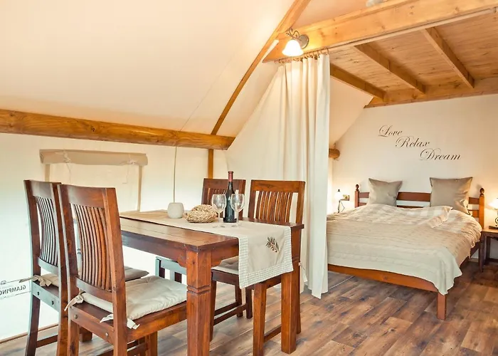 Luksusowy namiot Garden Village