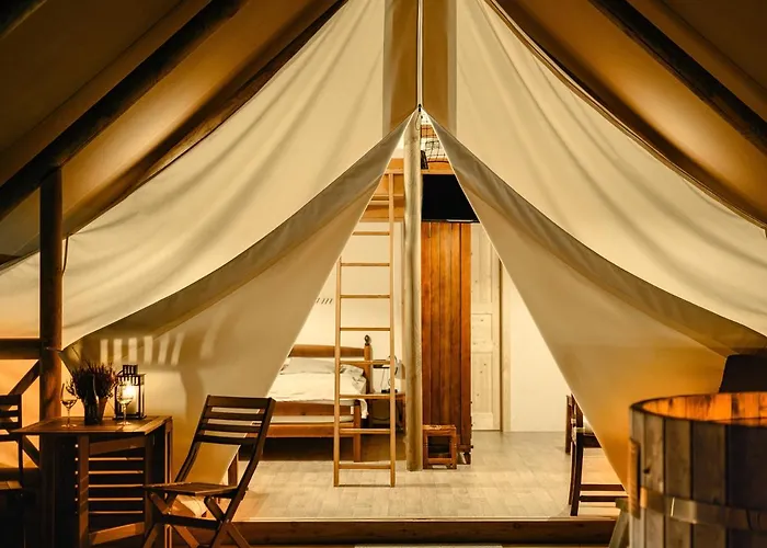 Luksusowy namiot Garden Village Bled