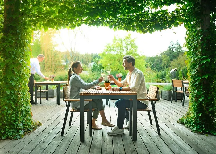 Luksusowy namiot Garden Village Bled