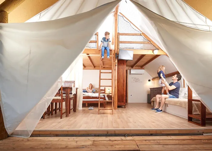 Luksusowy namiot Garden Village 3*