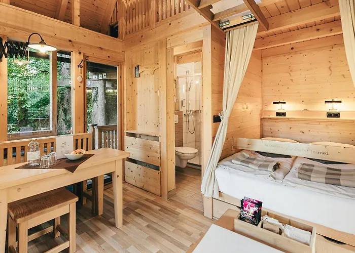 Garden Village Luksusowy namiot 3*