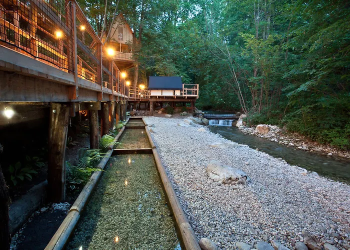 Garden Village Luksusowy namiot 3*