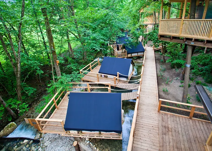 Garden Village Luksusowy namiot 3*