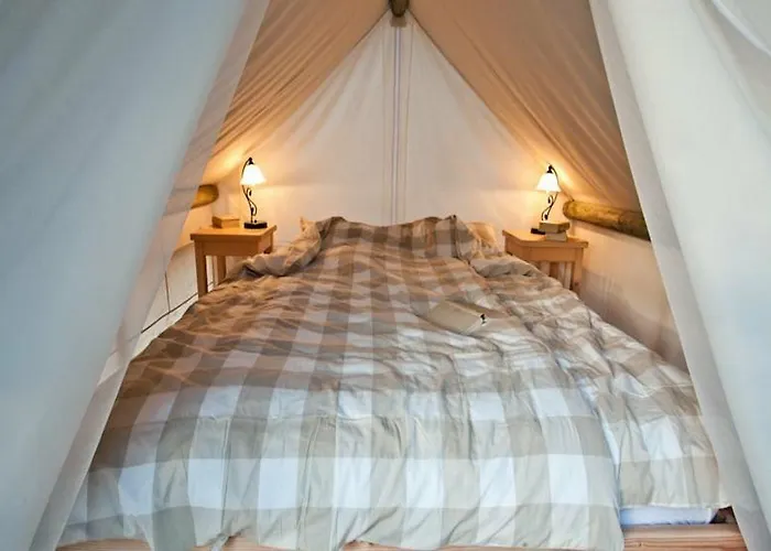 Garden Village Luksusowy namiot 3*